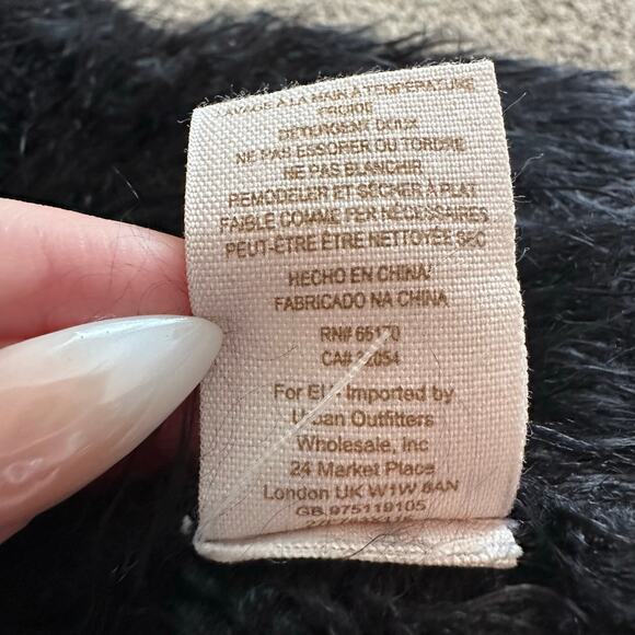 Free People black fur button up long sleeve sweater jacket size M - Picture 8 of 8